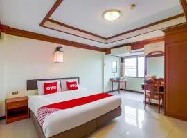 OYO 807 Suan Dok Kaew Hotel