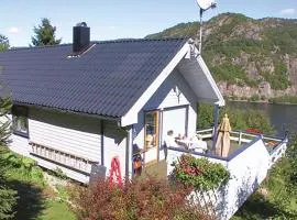 Holiday Home Lyngdal Lindelia