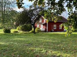 Prästgården 303 Västra Tunhem，位于Västra Tunhem的酒店