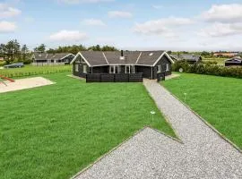 Four-Bedroom Holiday Home In Skjern