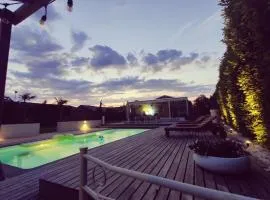 Guest house with private pool & jacuzzi