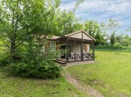 Camping Le Mont Libre - Cottage & espace nature - Gannat