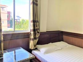 Hong Dao Hotel.，位于芹苴芹苴国际机场 - VCA附近的酒店