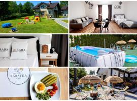 RABA RESORT - Domki i Apartamenty pod Krakowem，位于Gdów的酒店