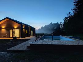 Rapla Ratsakeskuse puhkemaja, Rapla Equestrian Centre holidayhouse，位于Libadu的乡村别墅