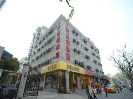 7 Days Inn Shanghai Daning International Yanchang Road Metro Station