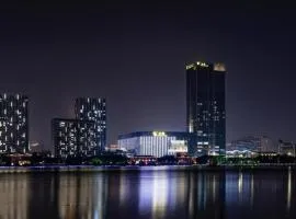 Yancheng Golden Eagle Fashion Hotel