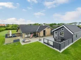 4 Bedroom Amazing Home In Vinderup