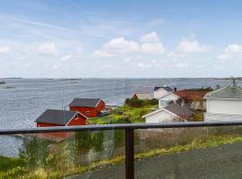 Lovely Home In Smøla With Kitchen，位于Smøla的酒店