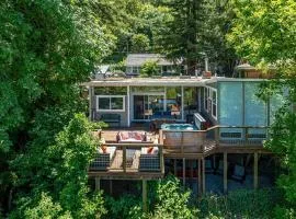 River View Lodge Tasting At Croix Included!