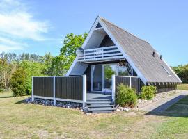 3 Bedroom Amazing Home In Kalundborg，位于凯隆堡的酒店