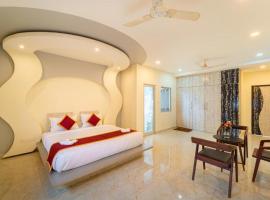 AR Phalazzo Resort and Banquets，位于黎明之村的酒店