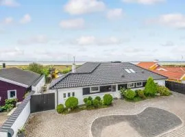 Awesome Home In Slagelse With Wifi