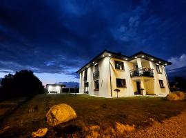 Noclegi Sunny House，位于Witanowice的酒店