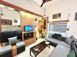 Aristocratic 3BHK apartment near Eastern Metropolitan Club, Santoshpur，位于加尔各答的酒店