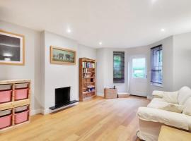 Spacious Townhouse in the Royal Tunbridge Wells Pass the Keys，位于皇家滕布里奇韦尔斯的酒店