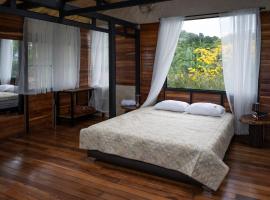 Hotel Pachamama Campestre，位于多斯克布拉达斯的酒店