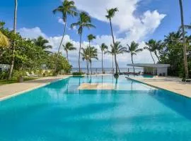 Aquarella Sunset Caribbean Beachfront Gataway