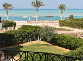 Golden Beach 2 Ras Sedr شاليه على البحر قرية جولدن بيتش 2 راس سدر，位于拉斯苏德尔的酒店