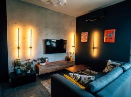 Wyspiańskiego Apartament，位于Żarów的酒店