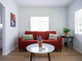 Family Renovated Home, Netflix, AC, WD, Putt Putt