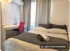 Dana-Private Room in 3-Bedroom Apartment-1，位于堪培拉的酒店