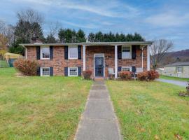 Bluefield Home with Covered Deck - Near Parks!