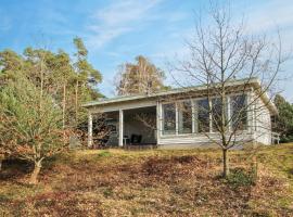 Amazing Home In Båstad With Wifi，位于巴斯塔德的酒店