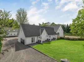 沃尔巴斯十三卧室度假屋 - 带桑拿浴室