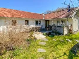 Nice Home In Styrsö With Sauna