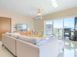 Elegante Condo a una Cuadra del Mar，位于马萨特兰的酒店