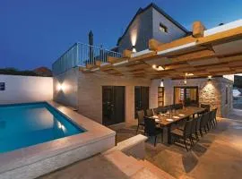 卡普里耶九卧室度假屋