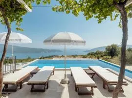 Amazing Home In Herceg Novi With House Sea View