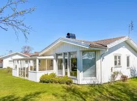Amazing Home In Falkenberg With Kitchen