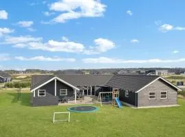 Lovely Home In Løkken With Wifi