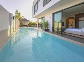 Bangtao Luxury Pool Villa - Prymana