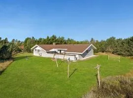 Awesome Home In Blåvand With Kitchen