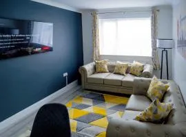 Modern 2 Bedroom Apartment