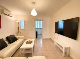 Sea cozy apartment in Kiryat Yam