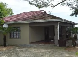 Dumehlezi Self Catering