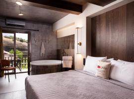 Tsikeli Boutique Hotel Meteora - Adults Friendly，位于卡兰巴卡的酒店