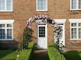 Lavender Cottage, a pretty period cottage in Louth，位于劳斯的酒店