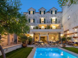 Casa Columba - 4 Star Design Boutique Hotel with Outdoor Pool & Private Garden，位于马卡尔斯卡的民宿