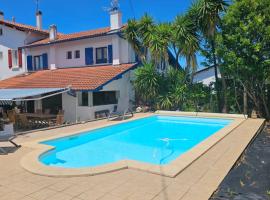 Villa avec piscine a Hendaye，位于昂代的度假屋