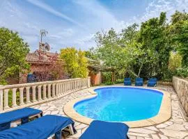 Amazing Home In Les Adrets-De-L'estére