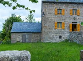 Gîte Gîtes de France 9/11 personnes à Brion