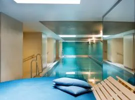 阿迪娜柏林查理检查站公寓酒店