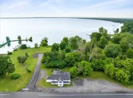 Whitewater The Genoa on Oneida Lake Sleeps 8