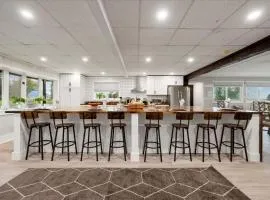 Whitewaters-Main plus Genoa on Oneida Lake - Sleeps 19