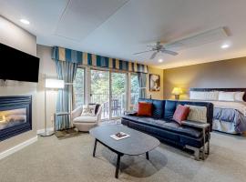 Rosario Road Condo - B